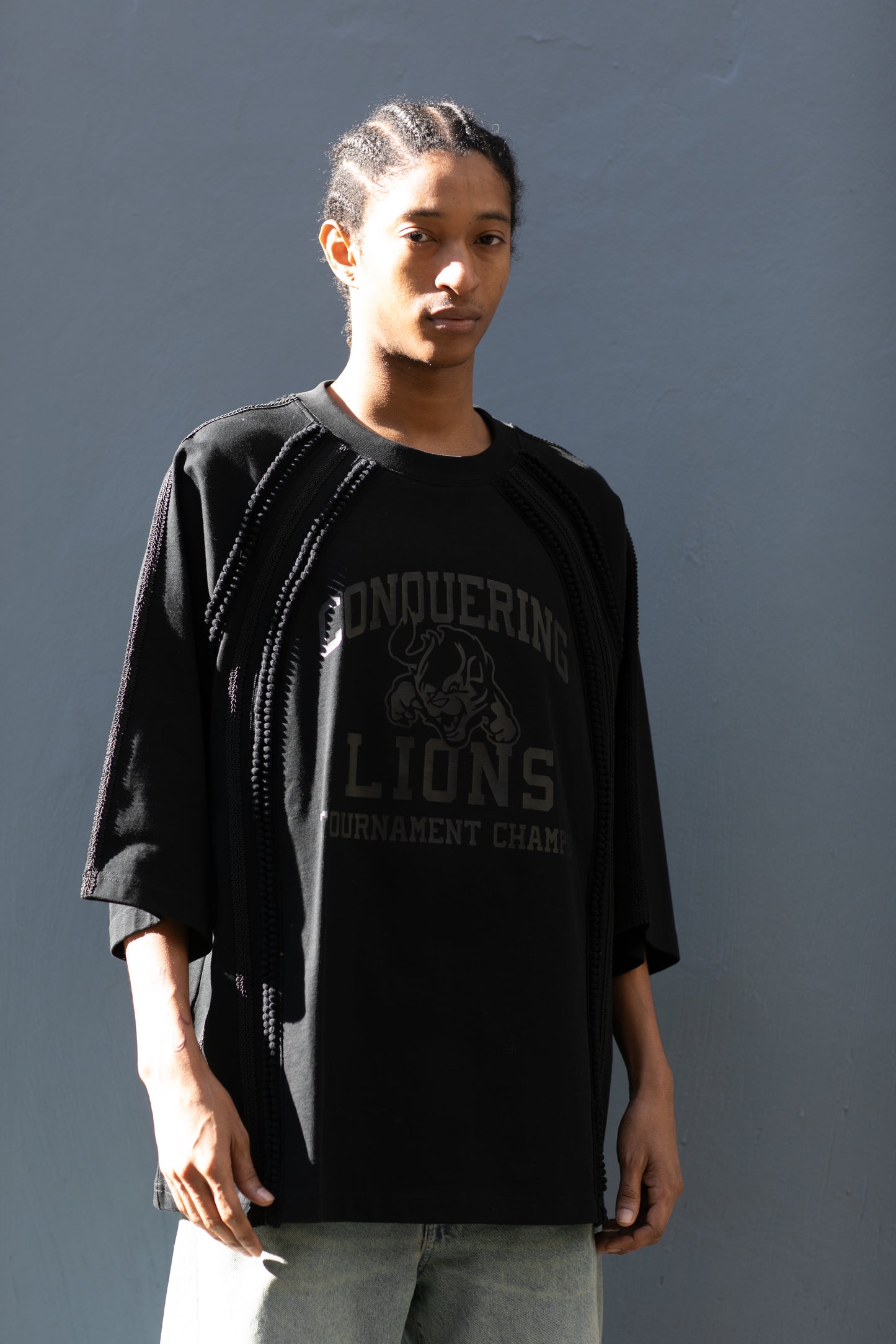 PLATINUM CLOUD / CONQURING LIONS MIDNIGHT TEE